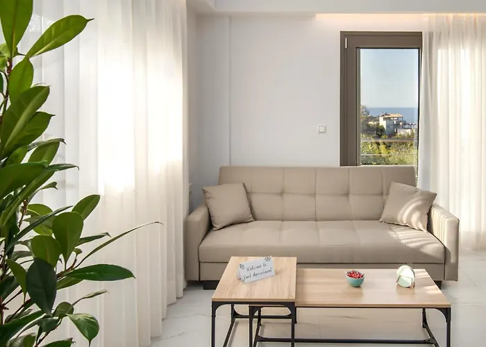 Vert House Near The Beach