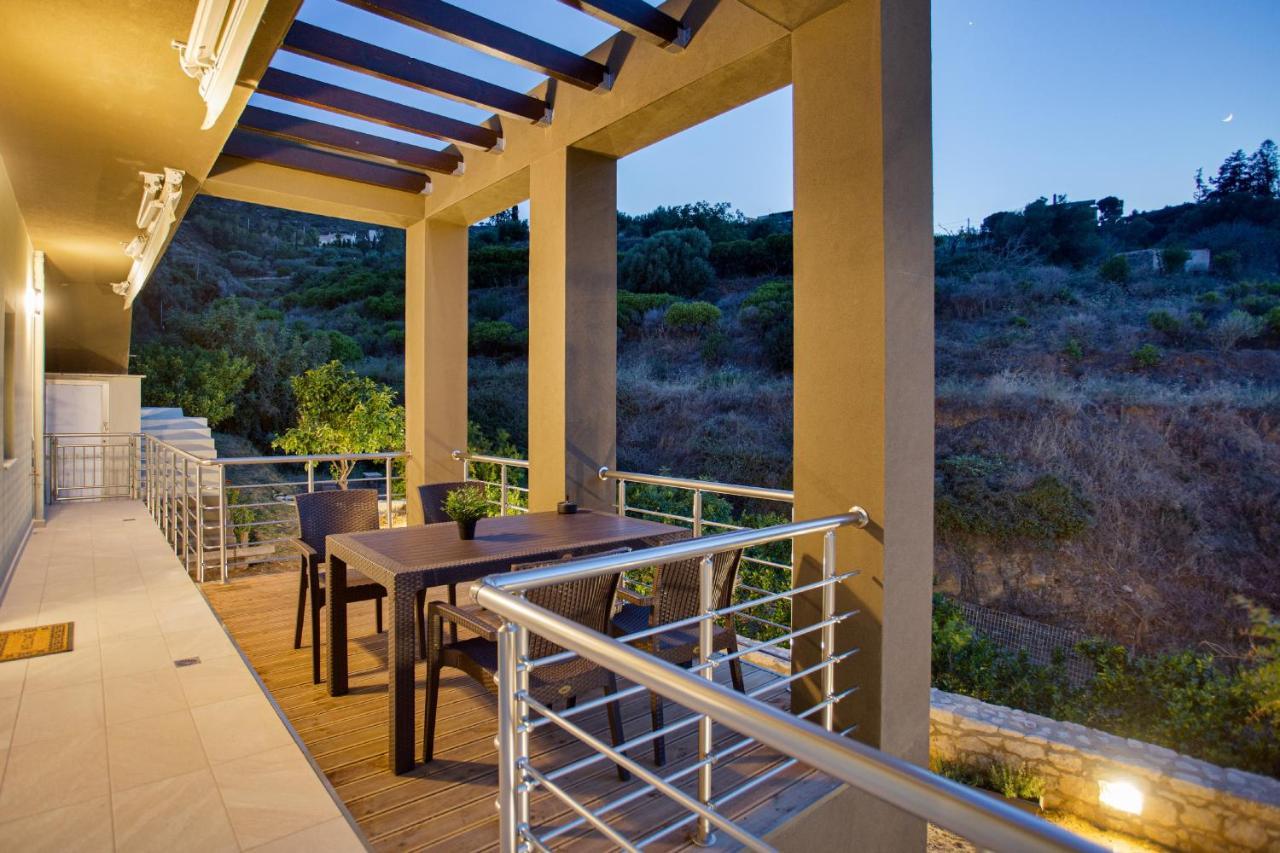 House Near The * Agia Pelagia (Crete)